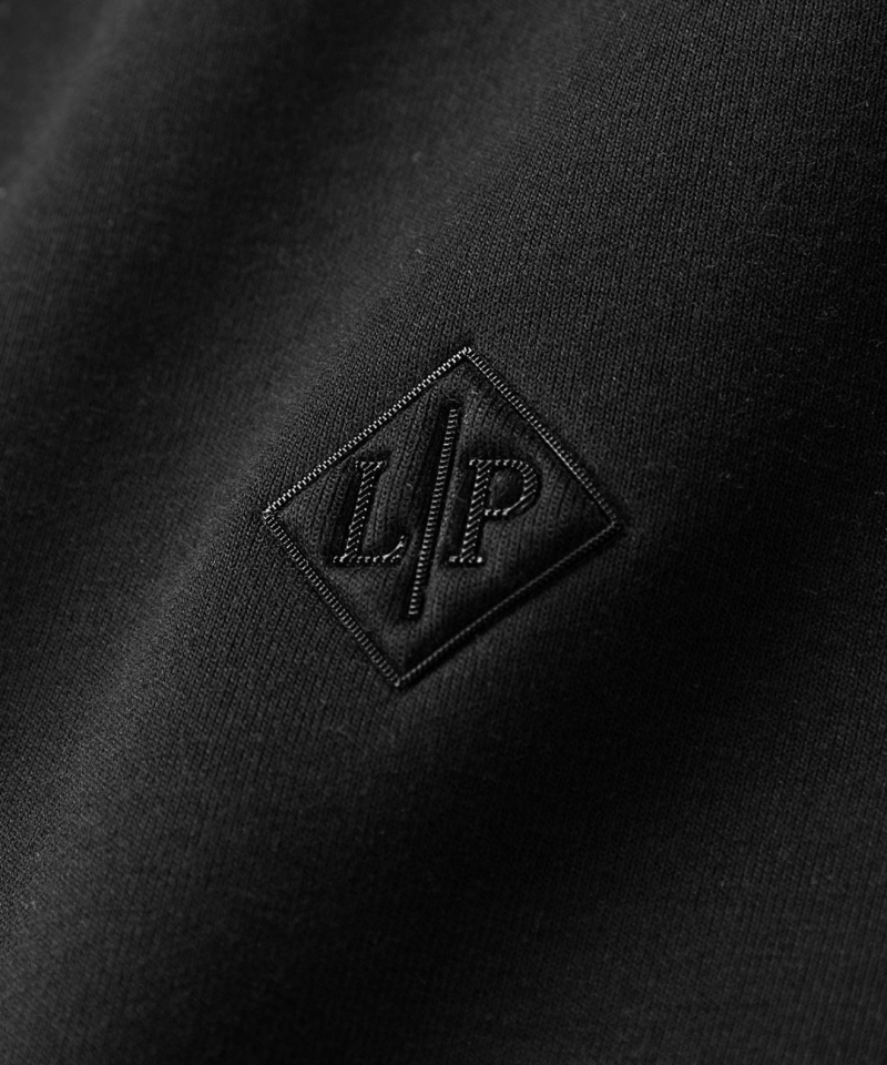 L0r0 P1ana suits
